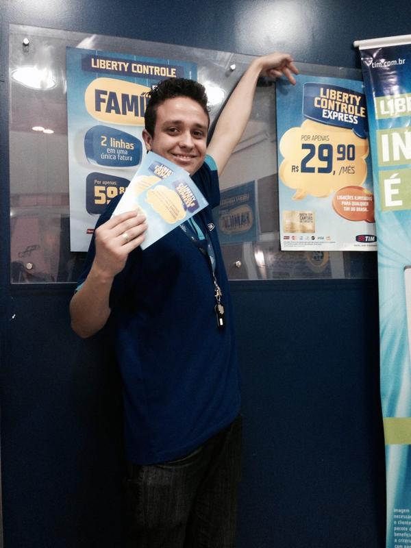 denis3414's tweet photo. @10Afrodrigues  @flafernandes01 @Power_Dealer @Jamirzinho2014 @gracitim #gigantechegou http://t.co/4nhNMTY75v