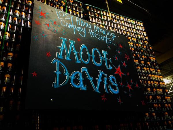 LostRhino's tweet photo. Scoot your boots on over to the third room at 7 PM @mootdavis #rhinobands http://t.co/A0TZiLLS5B