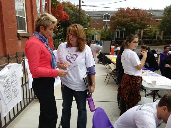 janicekovach's tweet photo. #StopDomesticViolence March and Rally in New Brunswick. #RunWithJanice http://t.co/doZhO6vSzJ