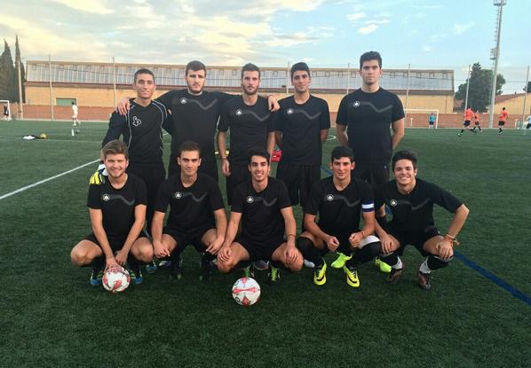 MonUtd's tweet photo. Segunda equipación http://t.co/F14HsWn3dL