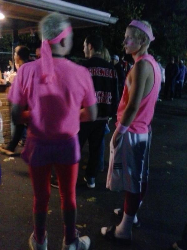 BorderMatt's tweet photo. @michael_prov11 So we're CLEAR...I think any guy who would wear this has BALLS as big as CHURCH BELLS! #PINKtitans http://t.co/DPQEov5Tzj