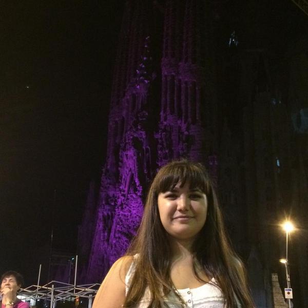 AngieCoxolate's tweet photo. Sagrada familia arreglada xa el sabado noche!!! http://t.co/jz5njOYCfh