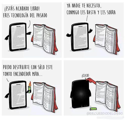 RecuerdoDeLos90's tweet photo. Libro vs. eBook. http://t.co/Ud5fdtsmRl