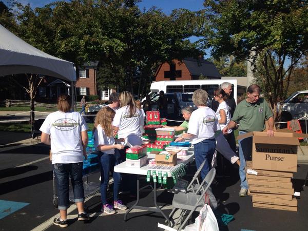 acsrockhill's tweet photo. Great day today as we had the privilege of working at the OCC trailer loading shoeboxes! #BWB2014 http://t.co/61PSwRuBu5