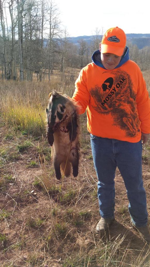 fishingmaster98's tweet photo. Even though the deer hunt started today. I got to kill a badger that was like 10 feet from me. http://t.co/da2kIXBWOl