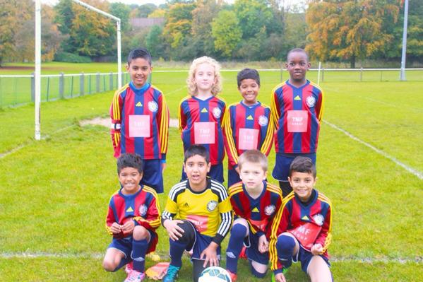 lutonallstarsfc's tweet photo. #LutonAllStarsFC U9s #sharks smart coach and smart team,big #Cup game against #Someries #Cup #weekend http://t.co/onsOAs1gvJ