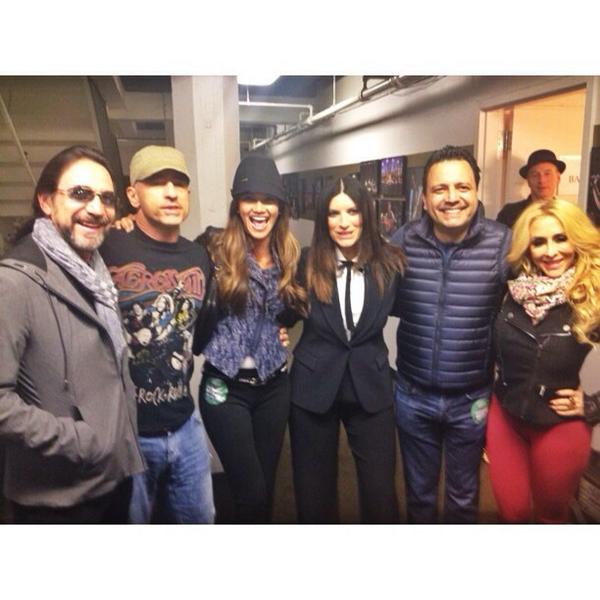 iloveklove's tweet photo. Amigos celebrando a @LauraPausini esta noche! @MarcoASolis @amazanotti @argelia_atilano @OmaryArgelia @Cristian_Solis http://t.co/4xzgrKTYhV