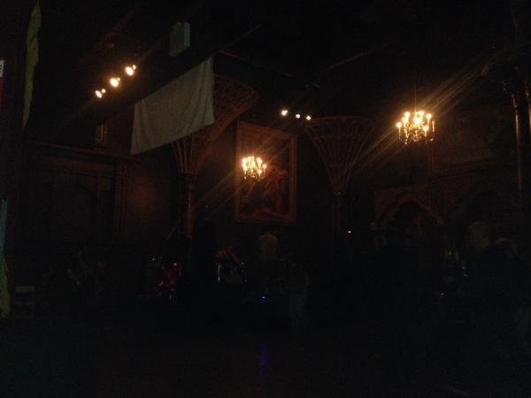 DesigningFear's tweet image. We R  live out @LAHorrorShow &amp;amp; @HauntedHSP come out &amp;amp; listen 2 some killer tunes and shoot zombies. #HalloweenTime