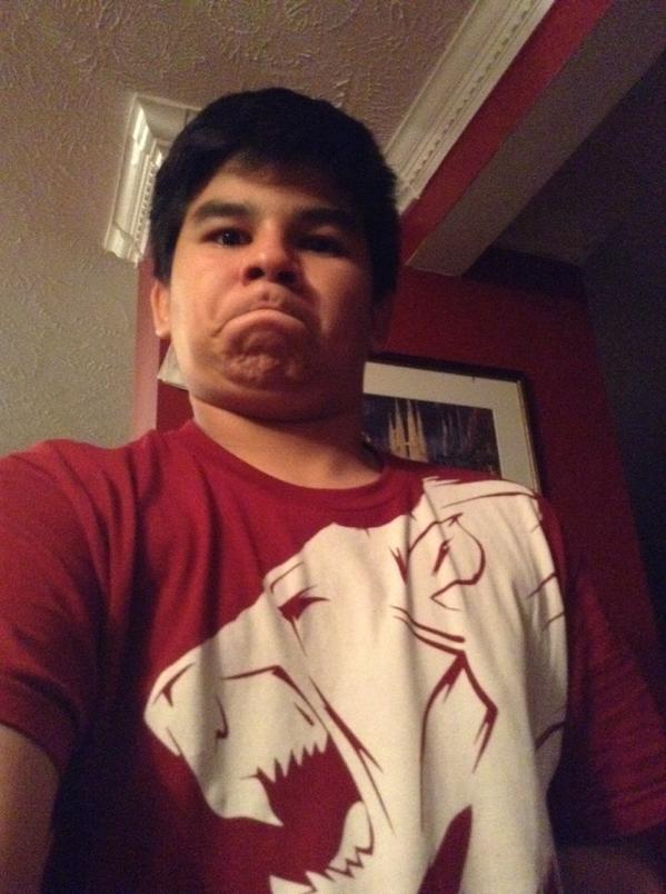 108Favio's tweet photo. @ProSyndicate im rocking @SyndicateOG T-shirt that i got today #YESHH http://t.co/S9vo1wtzvV