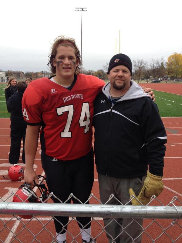 Steener8's tweet photo. Big Kat & uncle Jeff #nicewintoday http://t.co/rt8NXY4PKZ