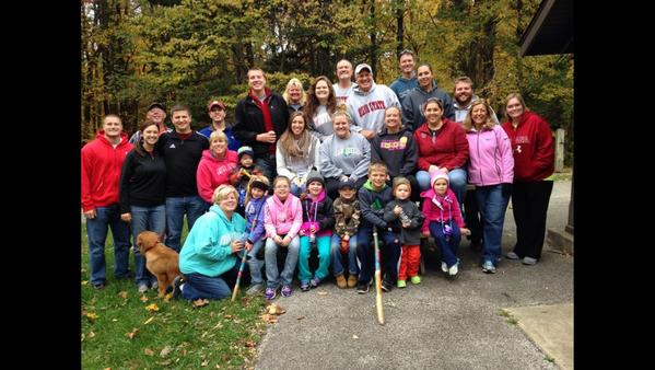 momma_hook's tweet photo. Family Fall Hike #McCormicksCreek #WolfCave @ChelseaHook @meaganhook @Hookemhannah @Captain_Hook27 http://t.co/CtKn8RJktb