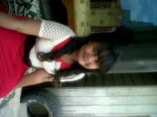NandaAnnisafa's tweet photo. Ini aku selfie tahun 2013 http://t.co/WIXWkFG9sP