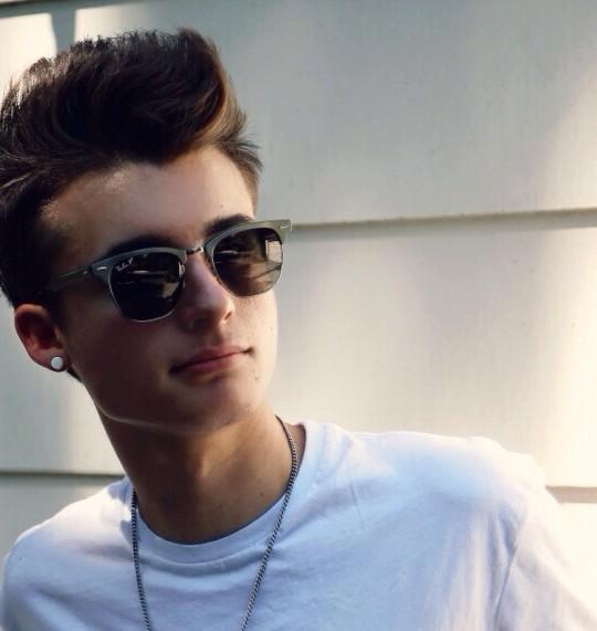 WeeklyChris's tweet image. 
