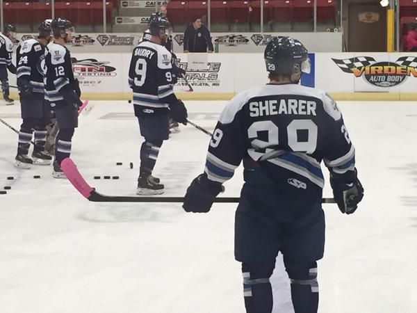 OilCapsHockey's tweet photo. Classy move by @PistonsHockey by participating in tonight's Pink the Rink. Warm ups underway #VOCvsSTP http://t.co/OS42NRWOow