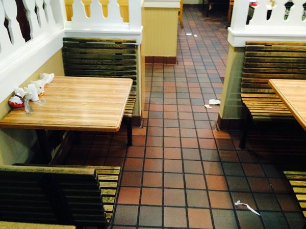 JacobTX's tweet photo. @DairyQueen The Laredo store needs some help. http://t.co/3TSSxdfCDR