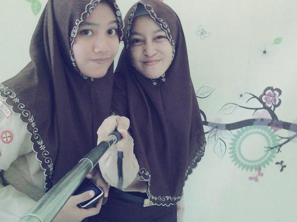 Wilda_Anggrayni's tweet photo. Karo @DistyDewi14 http://t.co/qa0dePoAeJ