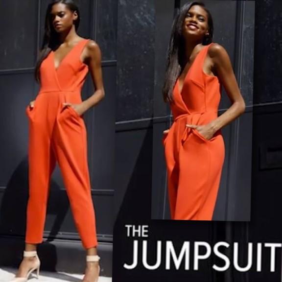 LTatNEU's tweet image. The Jumpsuit is the perfect, chic alternative to a cocktail dress this holiday season! #APopOfColor #OBSESSED