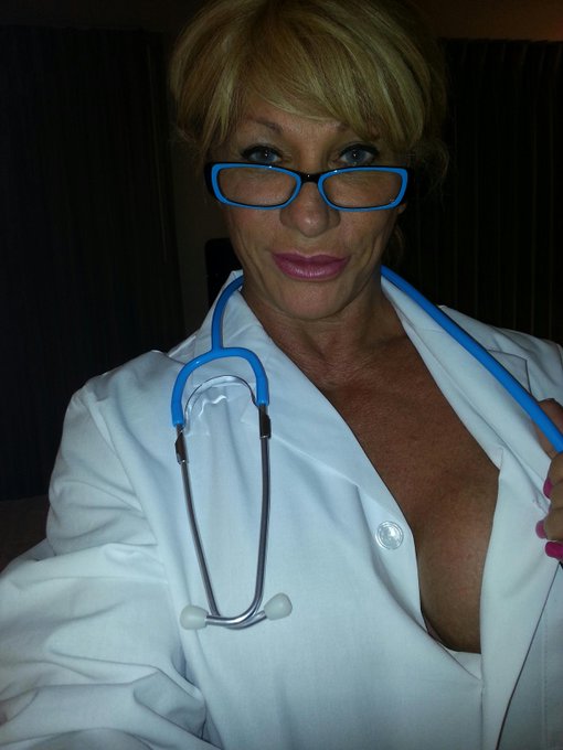 Dr.Kat has the treatment you need! http://t.co/ZAjcCagxRz   http://t.co/jyPTaGb96E Meet me there for<a href="/tag/femalebodybuilder"class="tags"><span>#femalebodybuilder</span></a>