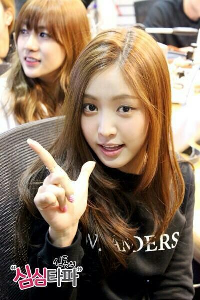 frongzen's tweet photo. "@naeun747: Moning #openfollow for rp. quote aja. janji JFB! http://t.co/9EMtJopaqz"