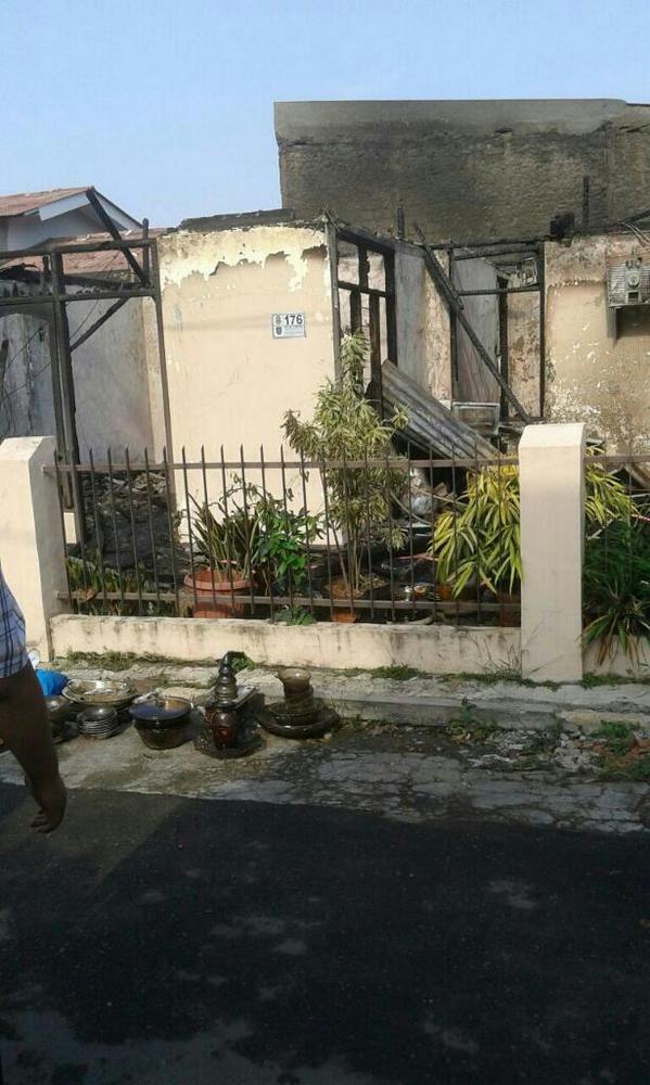 imamsapargo's tweet photo. Photo tambahan rumah farras yang terbakar. #darbipeduli http://t.co/7q9gVKORu4