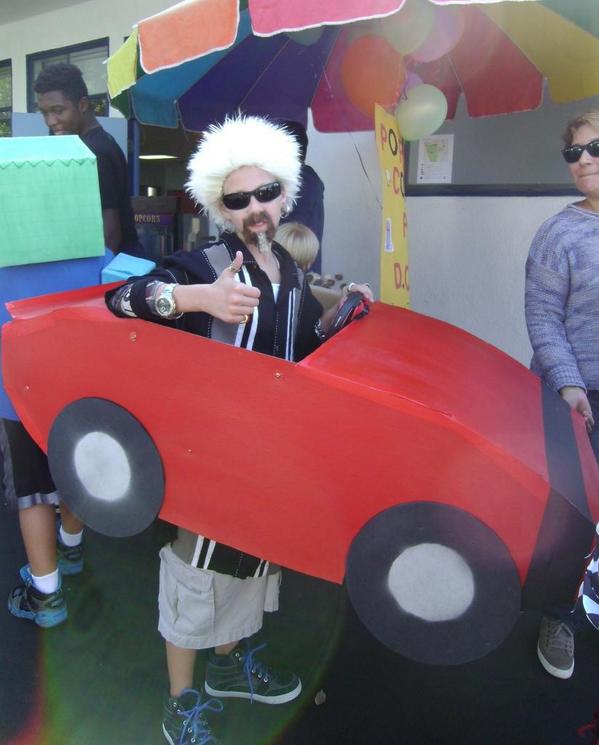 set271's tweet image. #FallFestival @ St. Paul's today... Maren in costume as @GuyFieri.: