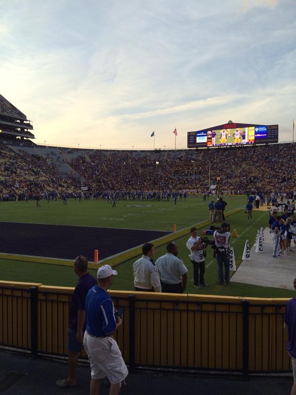 Spbrow's tweet image. Awesome atmosphere.  Awful team play