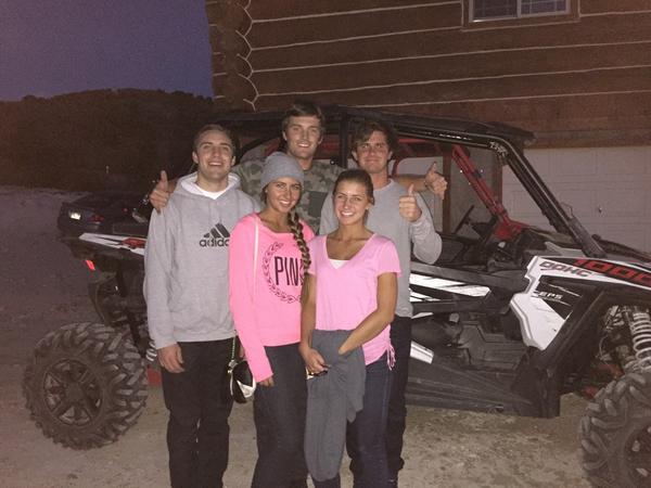 kenzalicious7's tweet photo. Cabin trips 👌 http://t.co/izlhuwYOUF