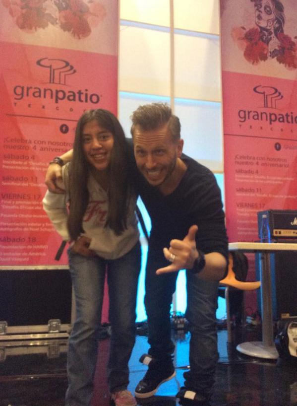 eliizza_Chavez's tweet photo. @NoelSchajris
Mi tarde noche no pudo ser mejor!
<3 http://t.co/wAZuNKnsUX