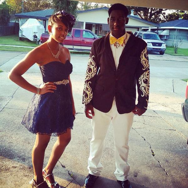 CheVvyBoii's tweet image. Me n my babySisBe on #turnup #typeShxt