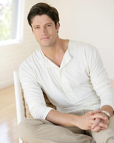 ladysadiha's tweet photo. Too gorgeous for words #goodbyeej #jamesscott http://t.co/wVGCOTAG0P