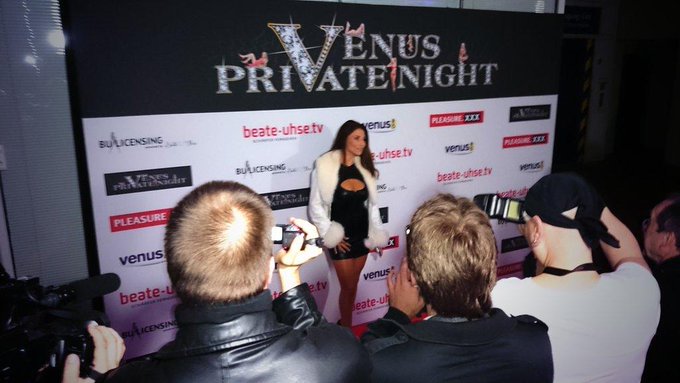 Prive vip party http://t.co/3TzPlEG39c<a href="/tag/ponza"class="tags"><span>#ponza</span></a>