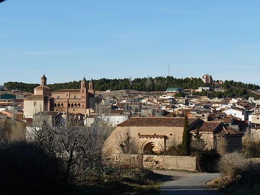 PueblosdeAragon's tweet photo. #Azuara pertenece a la comarca de Campo de Belchite esta a 603m de altura su gentilicio es #azuarino /a #Zaragoza http://t.co/7MkT7JR5DX