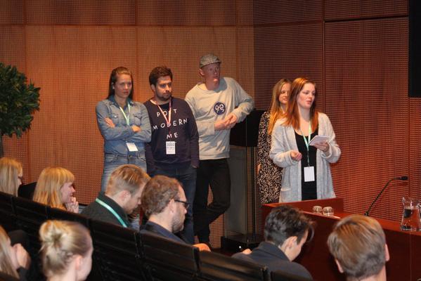 nyjm14's tweet photo. Group6: a program where news are made into music, for young target group. ”Newsic makes news cool” #nyjm14 http://t.co/Kwk9GrBT8T