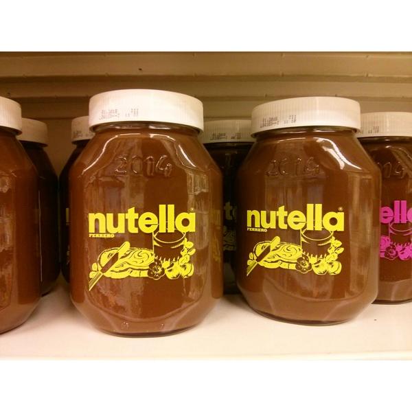 ludoFJ's tweet photo. sympas, ces nouveaux pots de Nutella ! #monavis #sansconcession #minimalisme #streetart #sundaygood #100happydays http://t.co/7vXMdqthOW