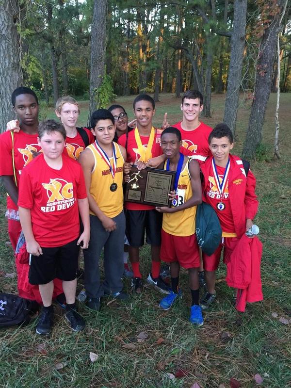 ProudRedDevils's tweet image. 2014-15 MHS Red Devils Boys Cross Country Team - SIRR Ohio Division Champions #Back2Back