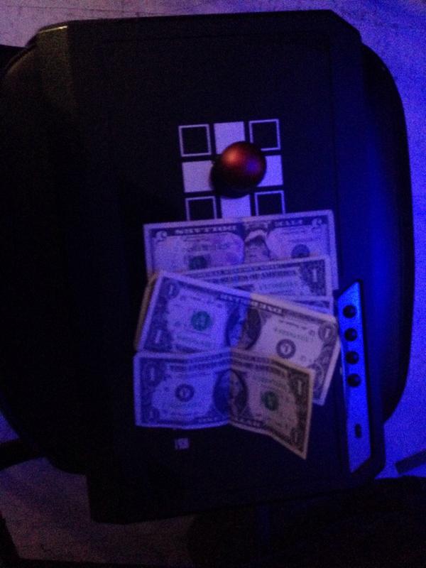 DevitaTweets's tweet photo. My 2nd place prize money for UNIEL at Rebel Up! #animebux #notpoverty #wemadeit #byakuyasucks http://t.co/d2muh8RAhE