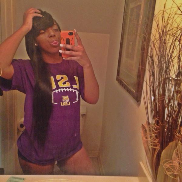 BecauseOfJAIDA's tweet image. 📖📚 #studynight ..