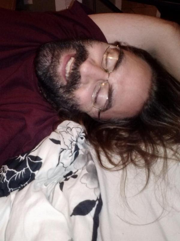 AngelaSelf1's tweet photo. @Ms_Chrystal @TylerMorgyn @LKHamilton The moment you realise your man might be prettier than you. #Lovemyman ^^ http://t.co/in7qV4IZfp