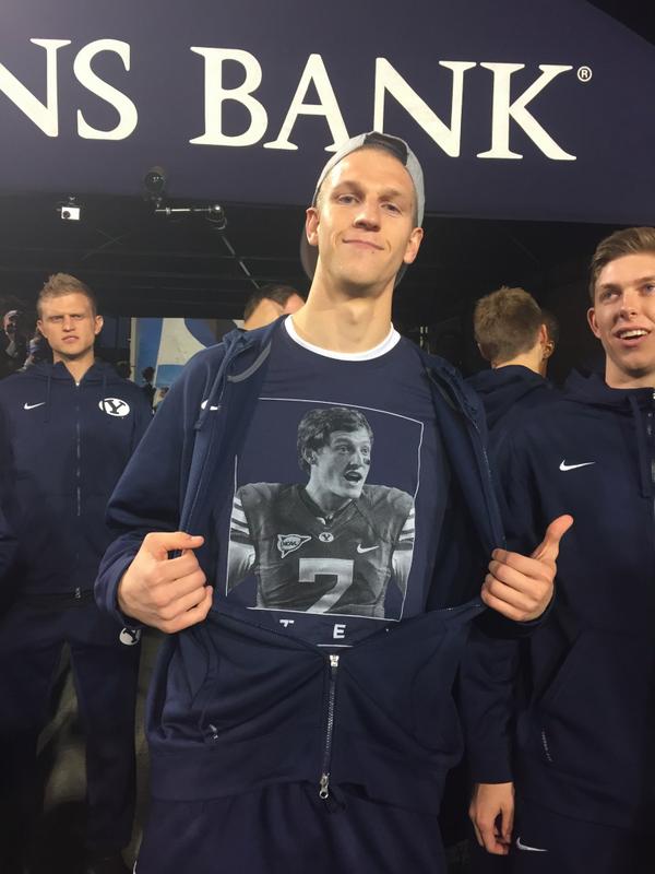 BYUMBB's tweet photo. .@RexosaurusRex repping some sick Stewart gear! #StandWithStew #BYUhoops http://t.co/oRHx3VqJfi