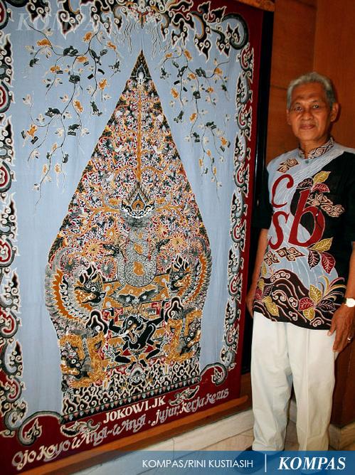 hariankompas's tweet photo. Kain Batik Gunungan untuk Jokowi dan JK #KompasFoto #Hal10 http://t.co/gmTgj7wHnq