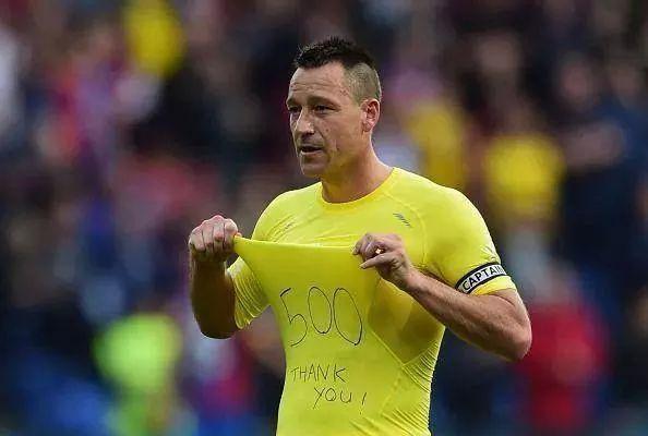 TweetChe_47680's tweet photo. 500 apps as Captain of Chelsea
#ChelseaNumber26
#LEADER
#LEGEND
#CAPRAIN http://t.co/xWbJLug30Z