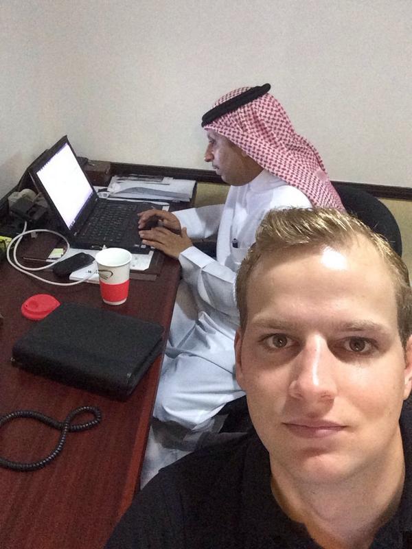 MaximilianQuack's tweet photo. Final preparations. #GCAW #MDXB #MARRIOTTSAYSTHX #THANKYOUISTRENDING http://t.co/CFqF6uZhbh