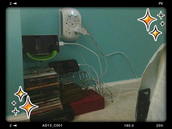 sOmischiefous's tweet image. Yay! My #personalchargingstation. #Throwback and new technology in the mix. Effective use of space. #360Electrical