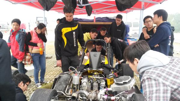 KA_RaceIng's tweet photo. Last chance to get a view of the KIT14c. #curious #FSChina http://t.co/8YmKOQLIdK