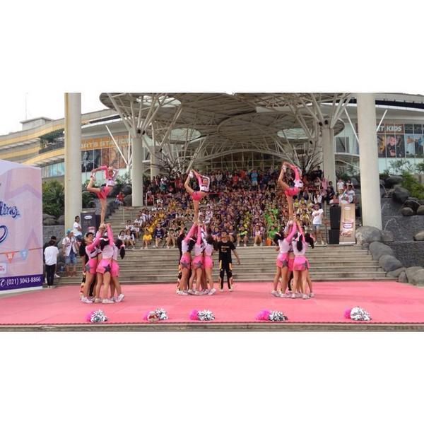 Otwo Cheerleaders (@otwo_cheer) on Twitter photo 