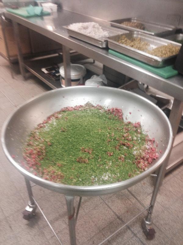 estelle_bk's tweet image. Getting the mix ready for tonight&apos;s #sharedtables dinner...didn&apos;t know they made bowls that big!!