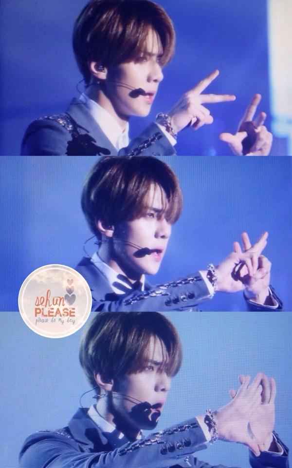 SEHUNPLEASE's tweet photo. 141019 E.X.O http://t.co/YaCjiurcf1