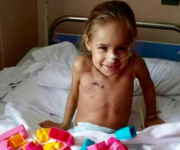 RT por favor Jaqueline 5 años necesita URGENTE un donante de médula INFO 900 30 34 04 #Vizcaya antena3.com/noticias/socie…
