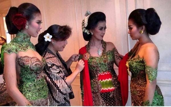 Menjadi bagian dalam persiapan #pernikahanRaffiNagita menjadi sebuah kebahagiaan bagi bunda. GBU