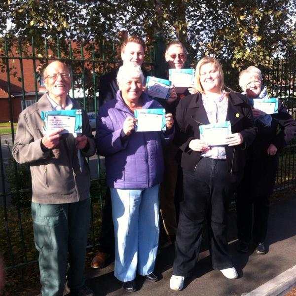 SherwoodLabour's tweet photo. Thanks to everyone who joined our teams out on the #LabourDooorstep in Sherwood this weekend! http://t.co/ND5HnkuYsa